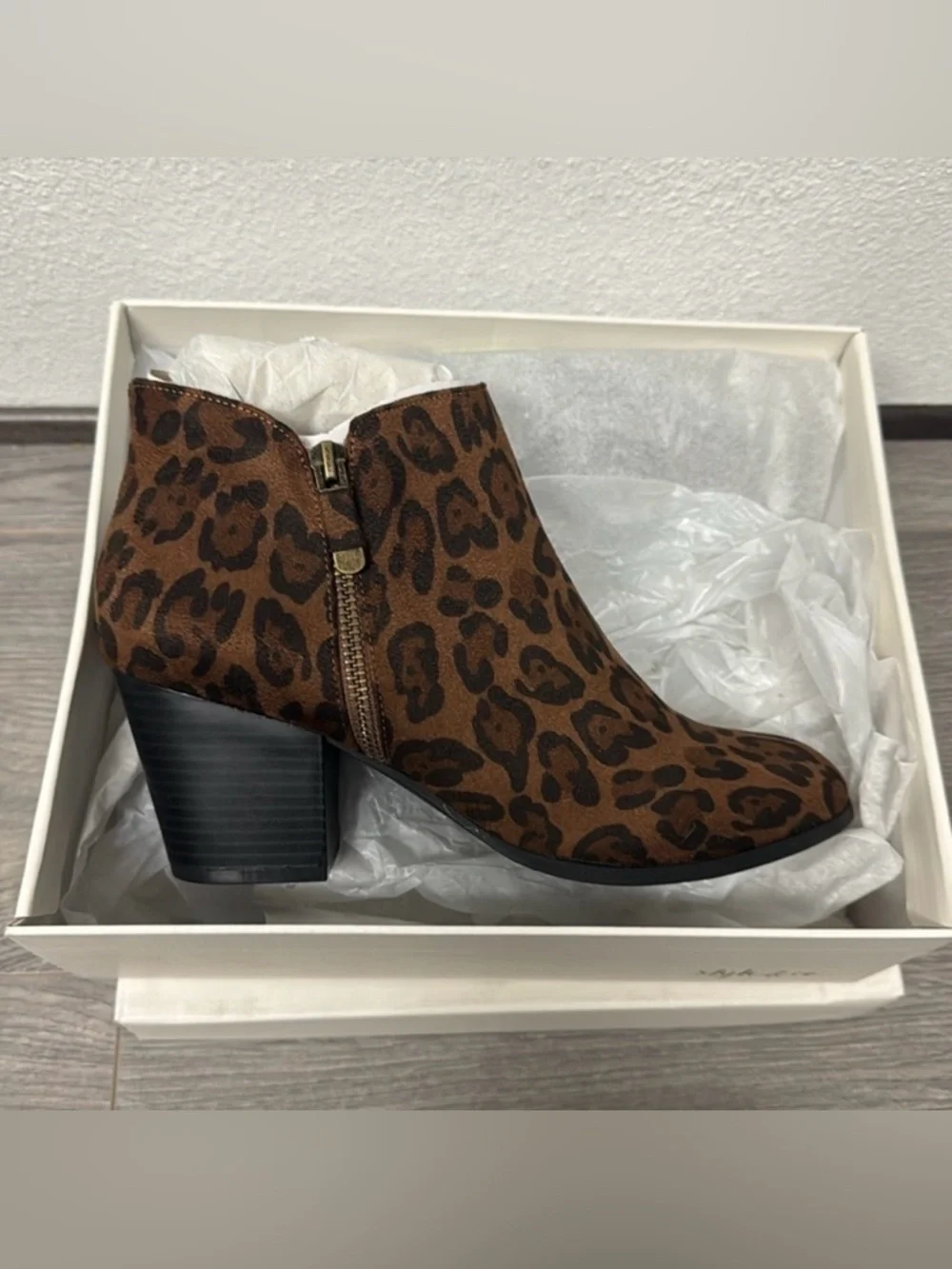 Style & Co. Masrinaa Ankle Booties In Brown Leopard Size 9 - Picture 3 of 5